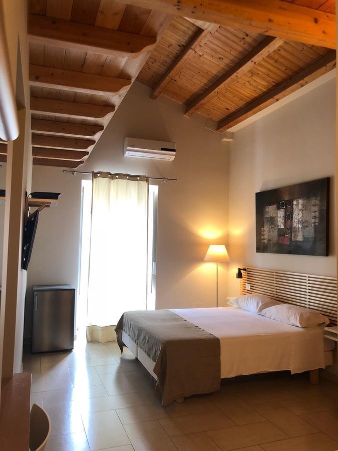 B&B Re Umberto Milazzo Kültér fotó