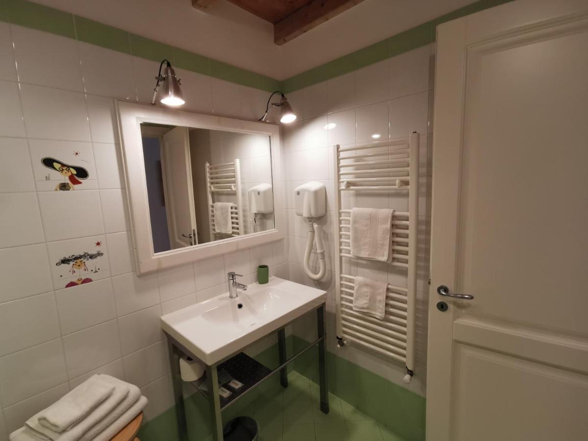 B&B Re Umberto Milazzo Kültér fotó