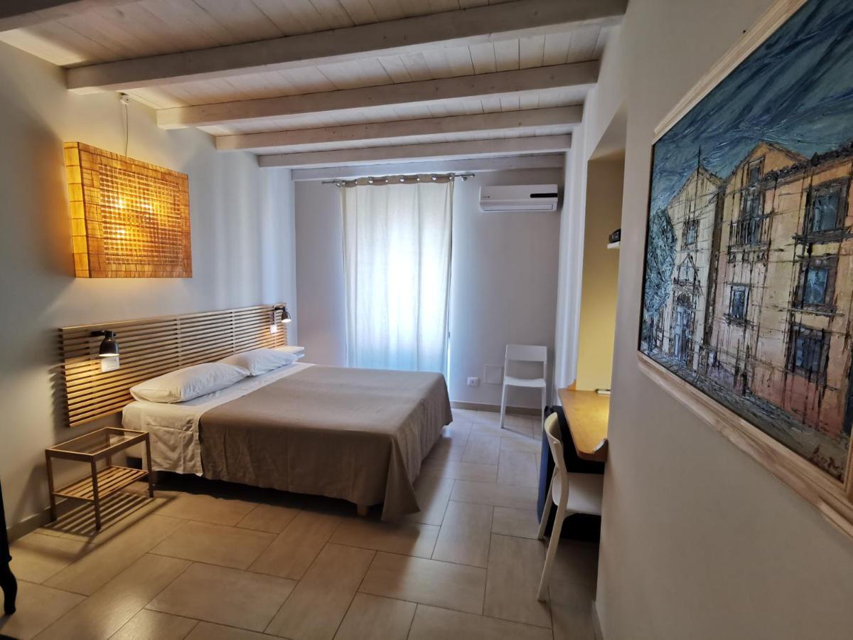 B&B Re Umberto Milazzo Kültér fotó